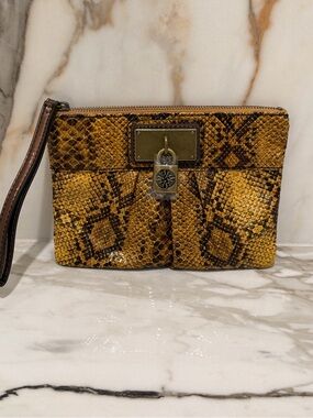 Simply Vera by Vera Wang Yellow Snake-Print Wristlet Clutch NEW